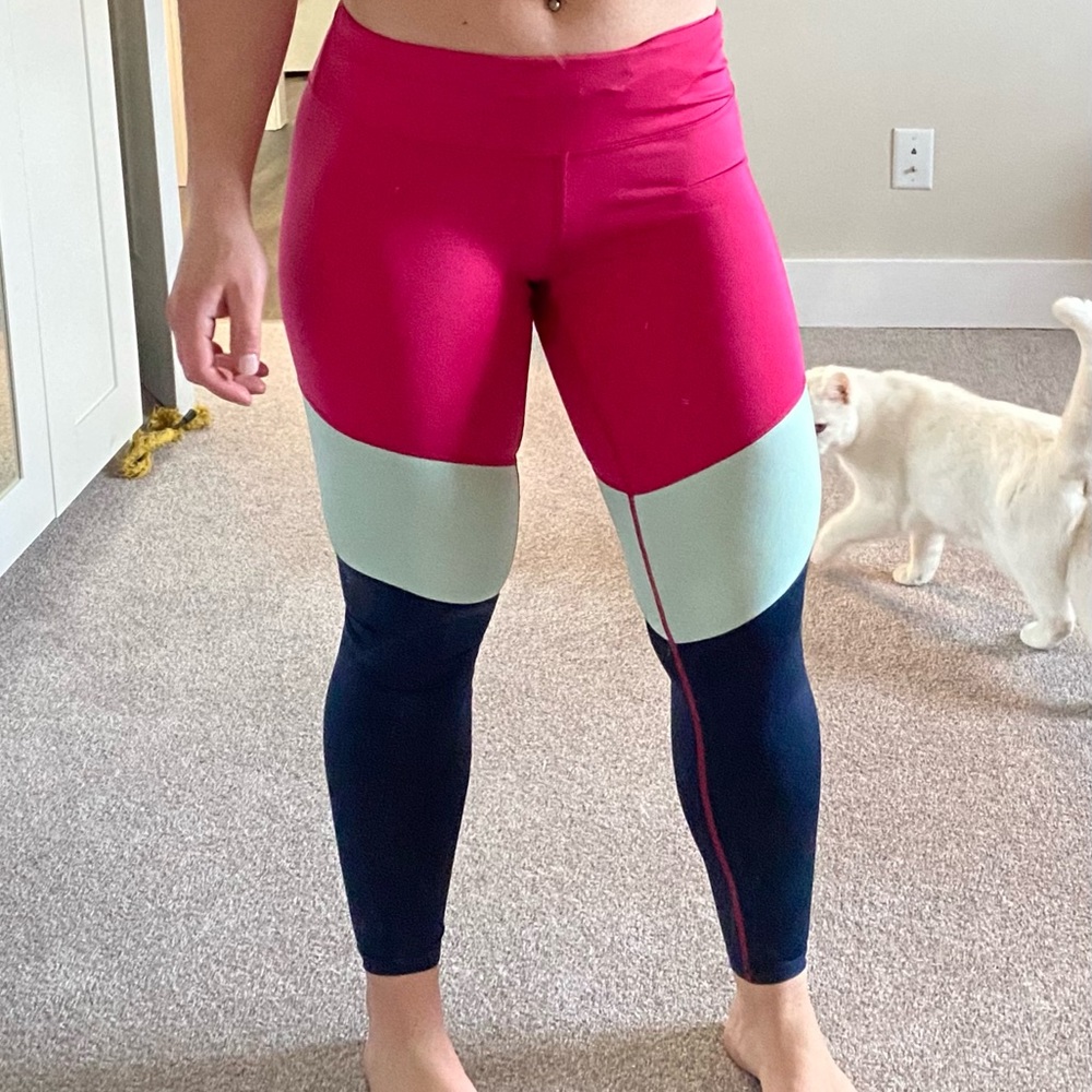 Medium | virus | leggings